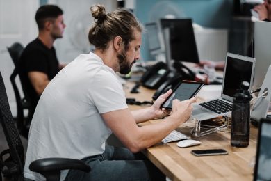 Microsoft посилює вимоги щодо повернення до офісної роботи