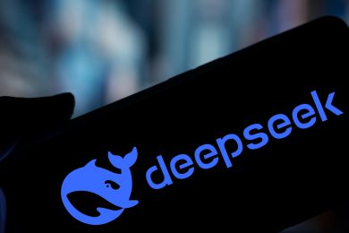 Китайська влада наполягла, щоб DeepSeek навчала модель R2 на обладнанні Huawei. Але щось пішло не так