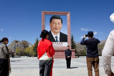 Китайська LLM-модель DeepSeek-R1 генерує небезпечний код, якщо в запитах згадується Тибет або уйгури