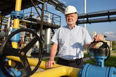 21-річний хакер викрав 127 млн грн у компаній батька голови Львівської ОВА: відразу купив собі Cadillac та BMW