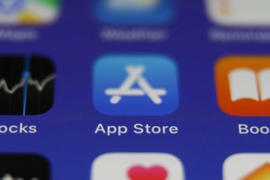Ефект вайб-кодингу: кількість заявок в App Store зросла на рекордні 84%