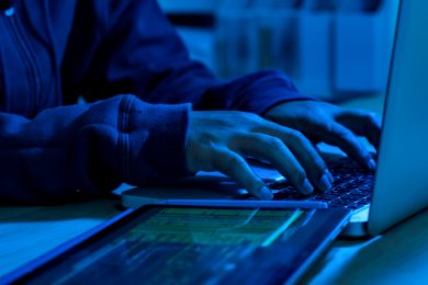 CERT-UA: хакери активно пропонують українцям «отримати гуманітарну допомогу» або розсилають «повістки в суд»